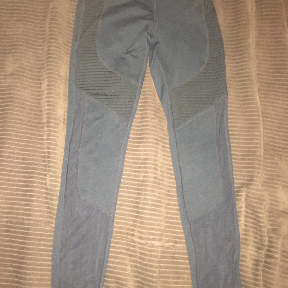 FABLETICS black leggings NWOT